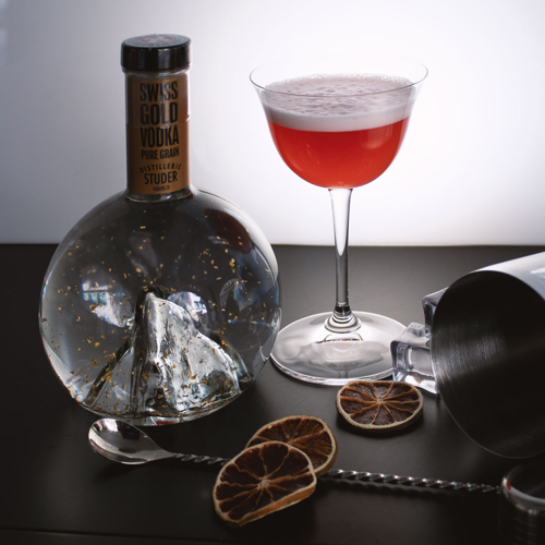 Acquista la Vodka Swiss Gold con orpelli d'oro 24 carati (70cl) | Kitchencorner