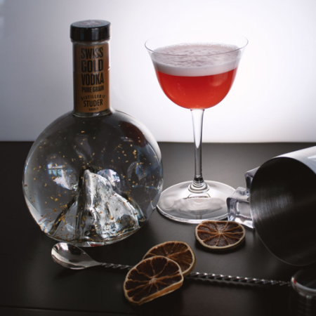 Acquista la Vodka Swiss Gold con orpelli d'oro 24 carati (70cl) | Kitchencorner