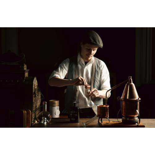 Acquista la Vodka Swiss Gold con orpelli d'oro 24 carati (70cl) | Kitchencorner